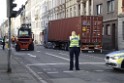 LKW gegen Bruecke wegen Rettungsgasse Koeln Muelheim P62